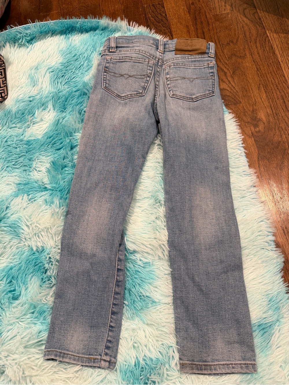 Jeans - Picture 2 of 3